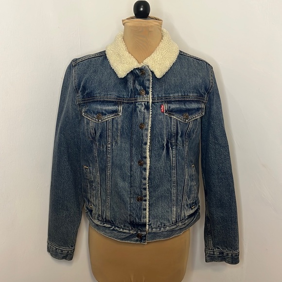 NWT Levi’s Sherpa Denim Jacket